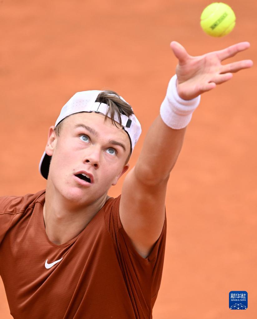 张常鸿的故 张常鸿的故